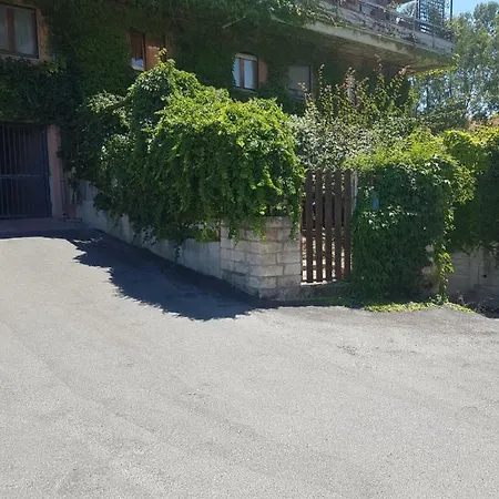 Dionigi Apartment *